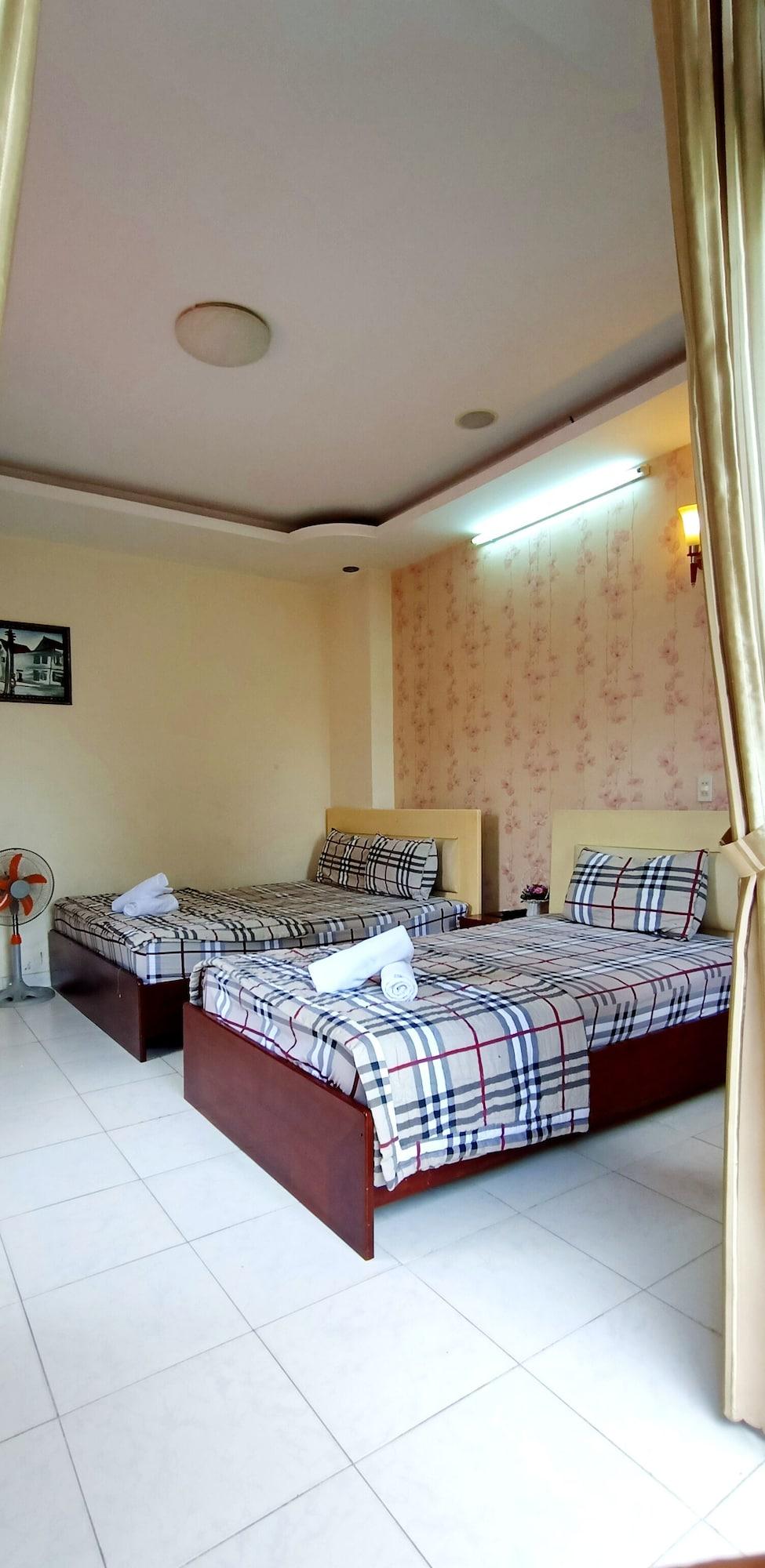 Lan Anh Hotel Хошимин Екстериор снимка