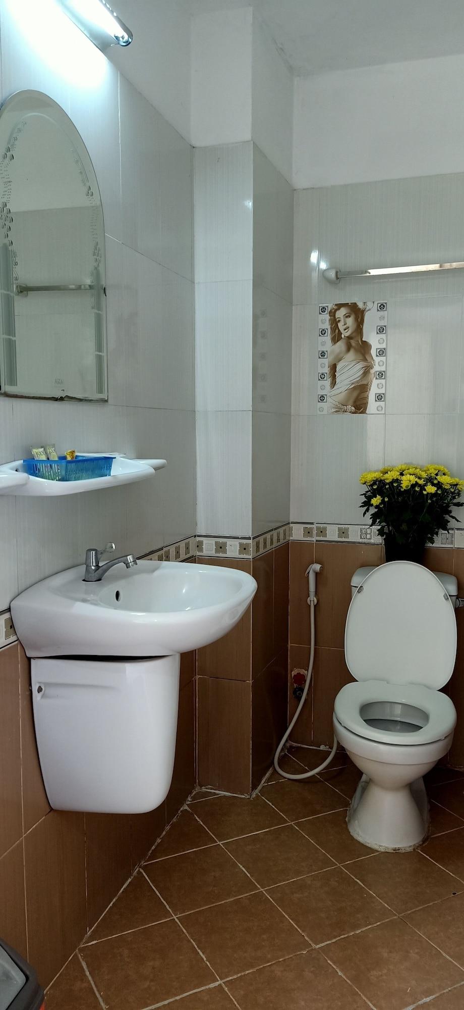 Lan Anh Hotel Хошимин Екстериор снимка