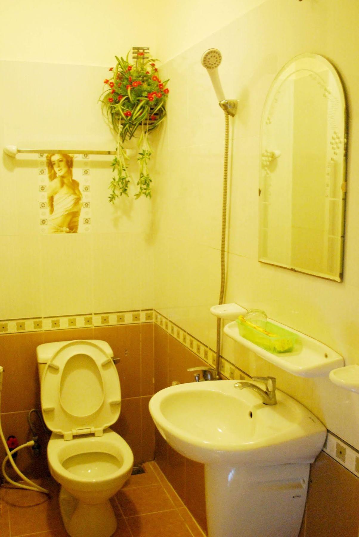 Lan Anh Hotel Хошимин Екстериор снимка